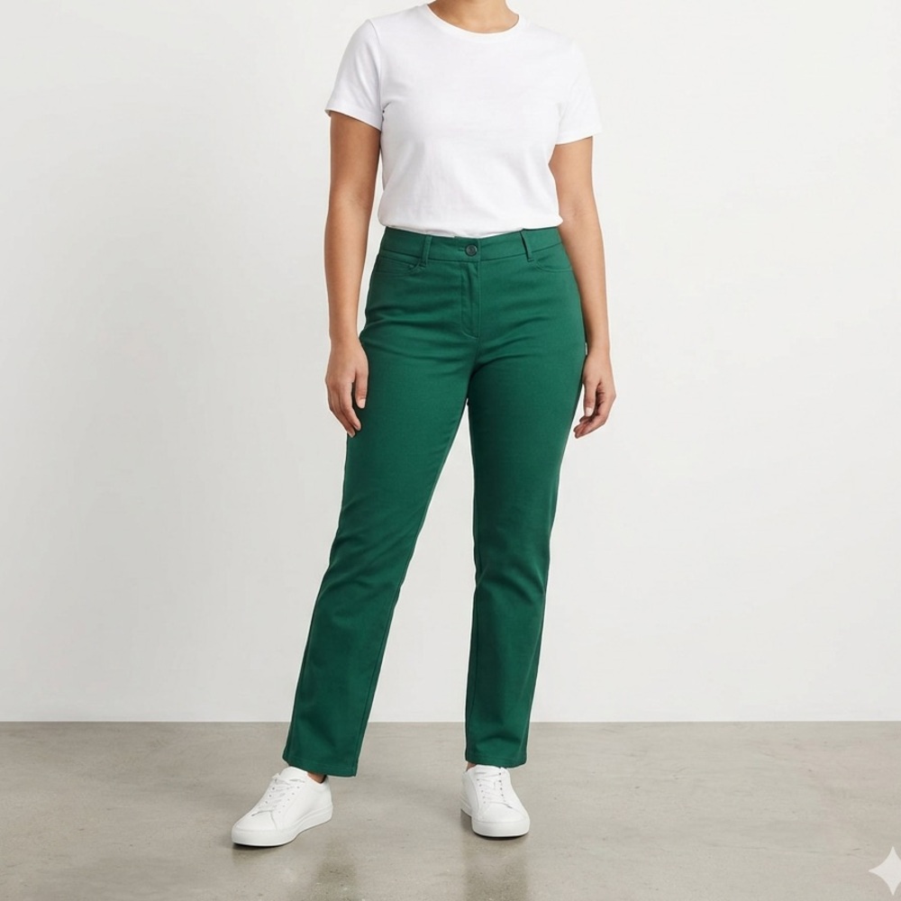 St. John's Bay Women's Green Straight Leg Jeans - Picture 1 of 7